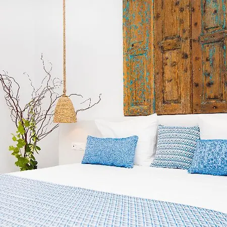 Portes - Adults Only *