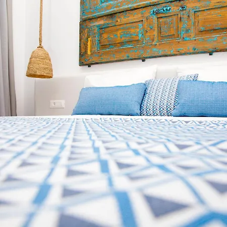 Portes - Adults Only *