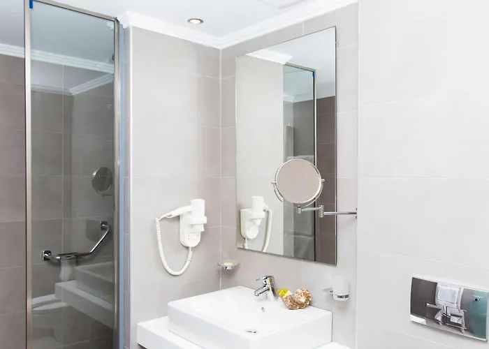 Portes - Adults Only * Líndos