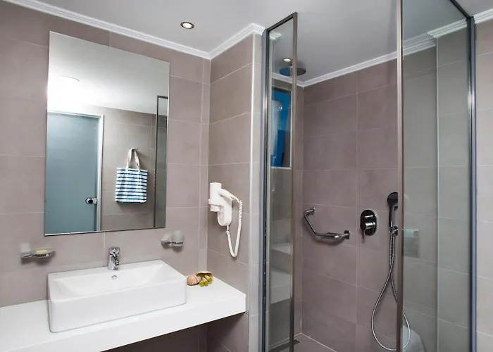 Portes - Adults Only * Líndos